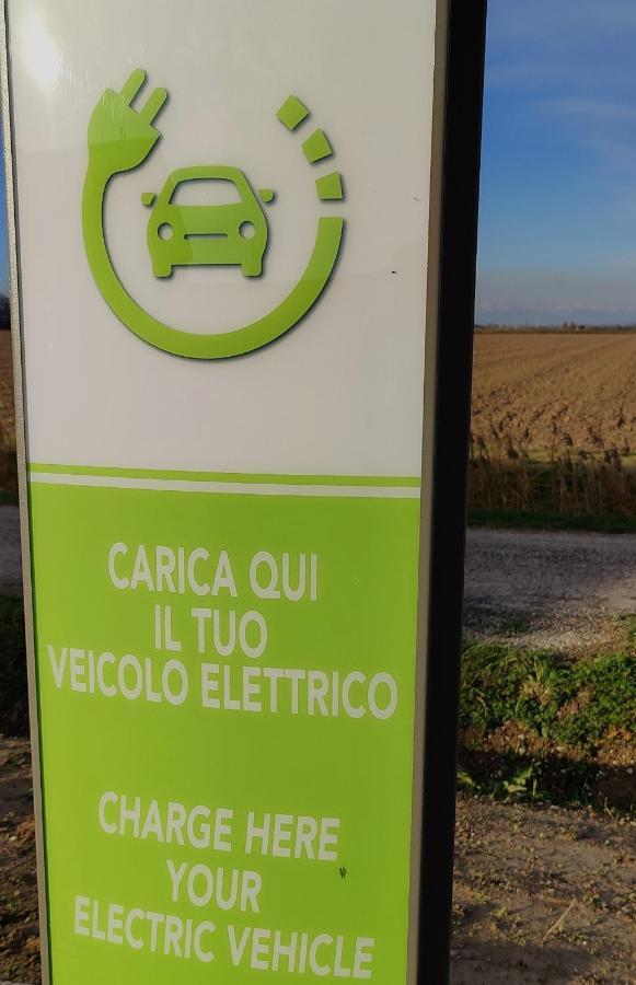 Brussa Horse Oasi Villa Caorle Exterior foto