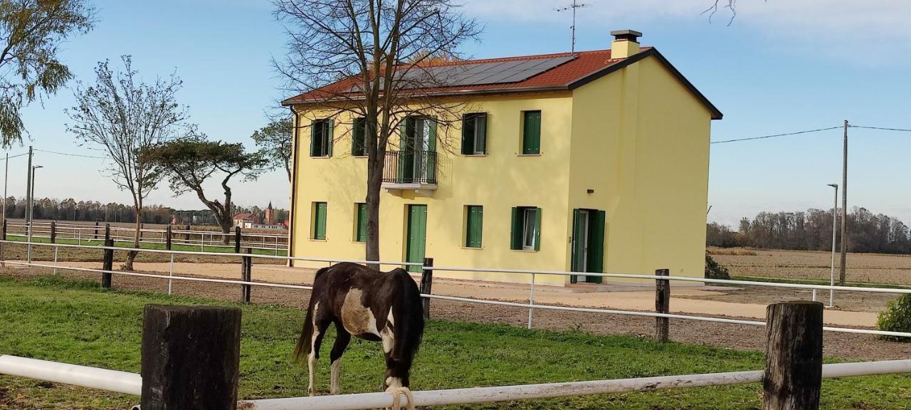 Brussa Horse Oasi Villa Caorle Exterior foto